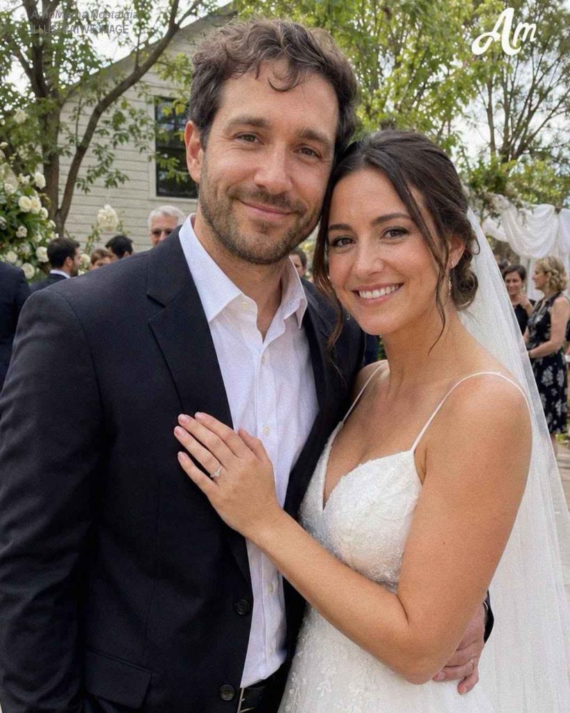 LOVEBIRDS LOVEBIRDS